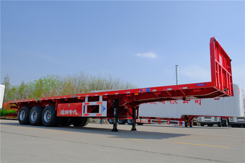 平板運(yùn)輸半掛車(chē)